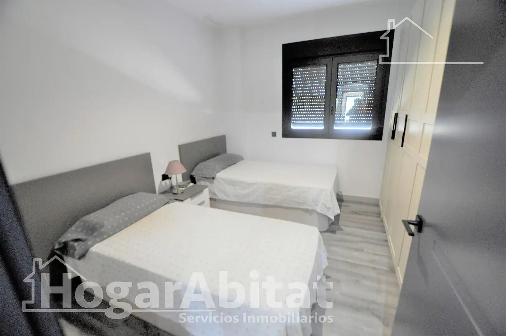 Dormitori de Casa o xalet en venda en Riba-roja de Túria amb Aire condicionat, Terrassa i Traster
