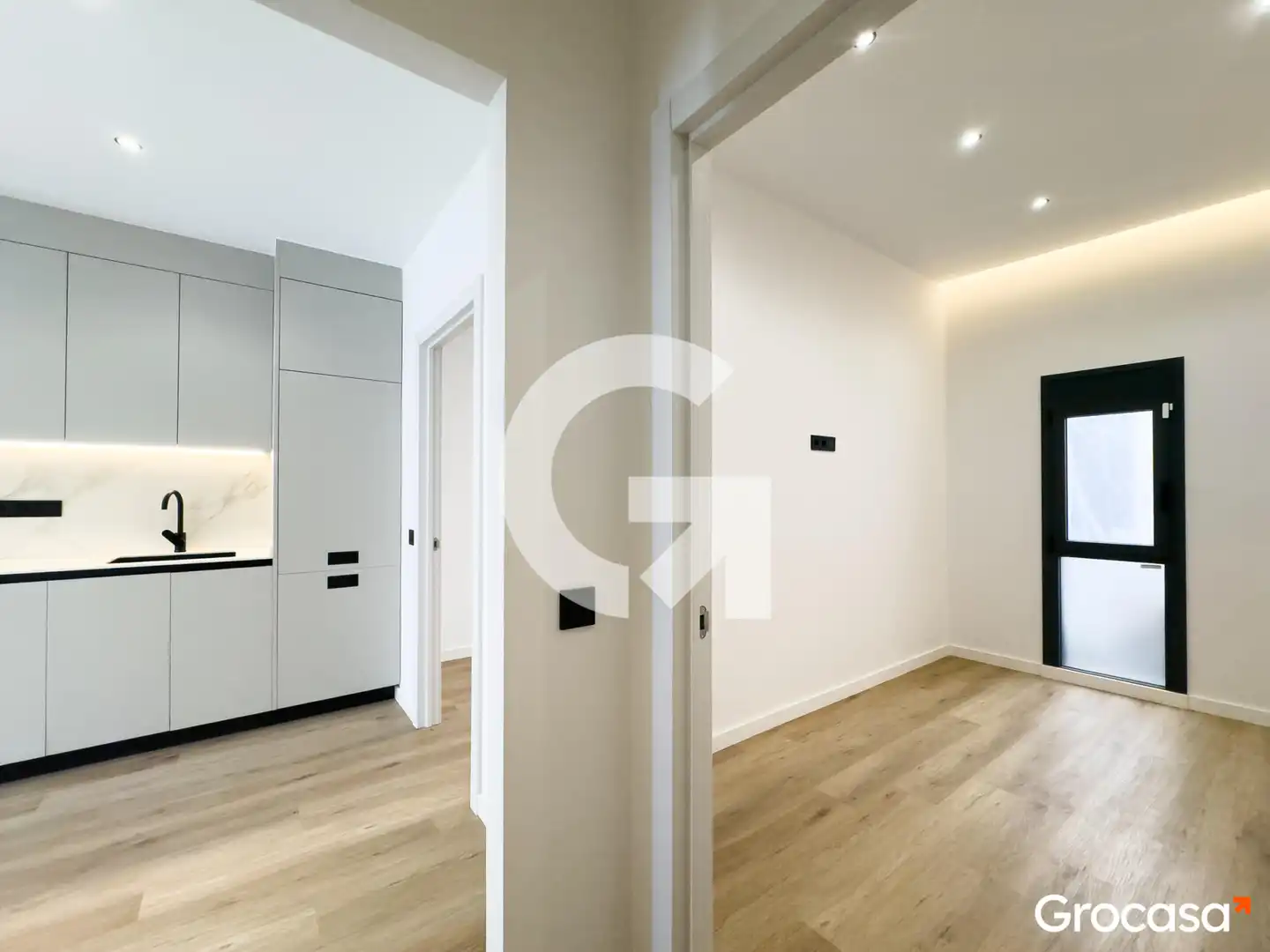 Piso en venta en Barcelona con Aire acondicionado, Calefacción y Horno