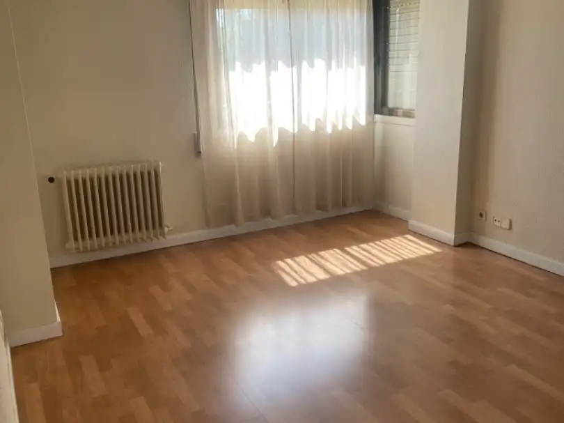 Appartamento con piscina in affitto a Ramón Gómez de la Serna 87, imagen 8