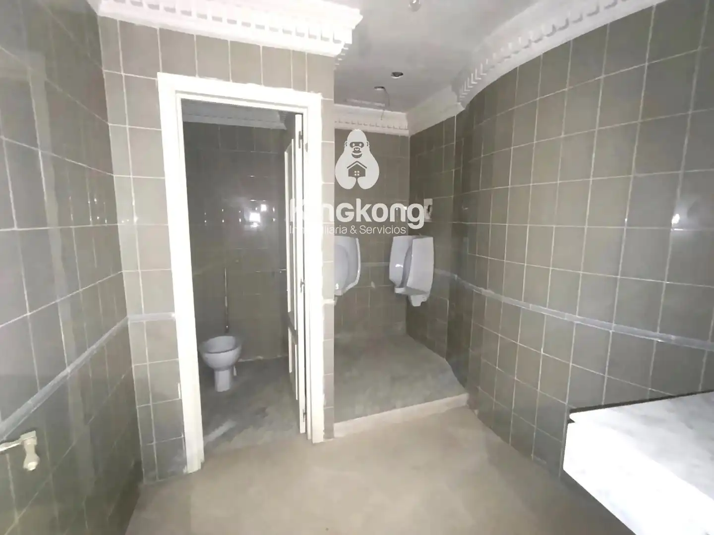 Baño de Local en venta en Illescas