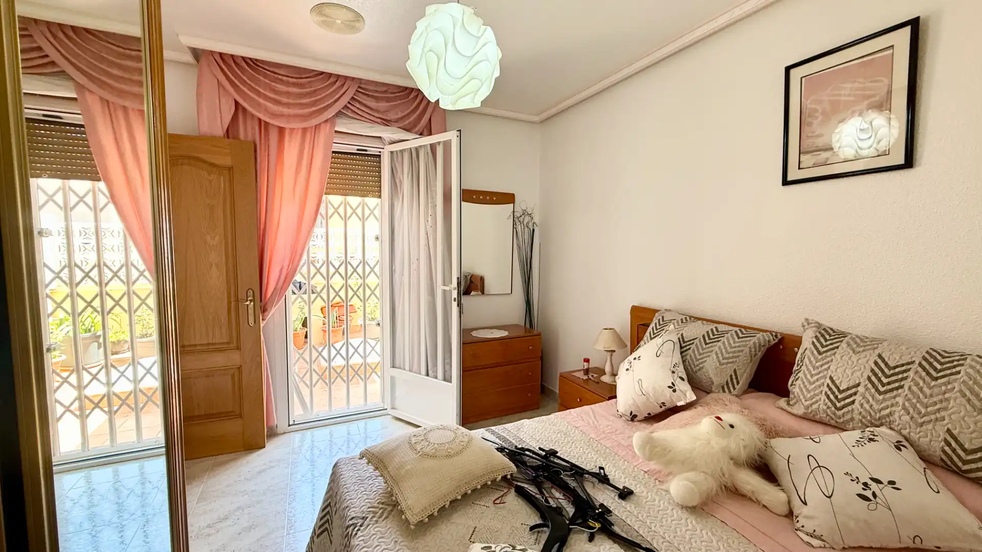 Habitación de Casa o chalet en venta en Roquetas de Mar con Terraza y Amueblado