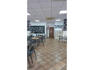 Local comercial en alquiler en Macarena