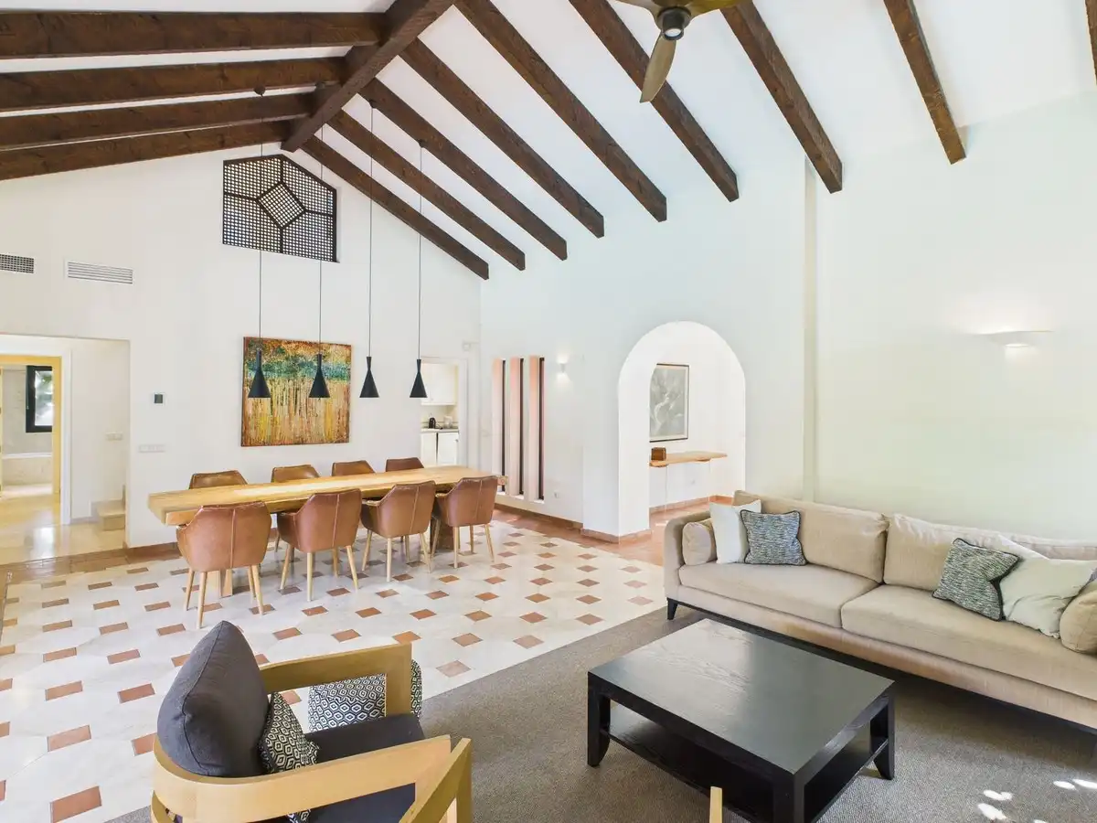 Chalet con piscina en venta en Carretera de Cádiz 340, imagen 2