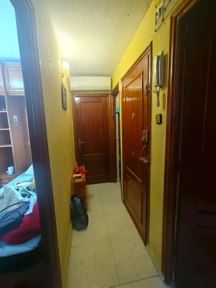 Flat for sale in Madrid  with Air Conditioner, Heating and Furnished