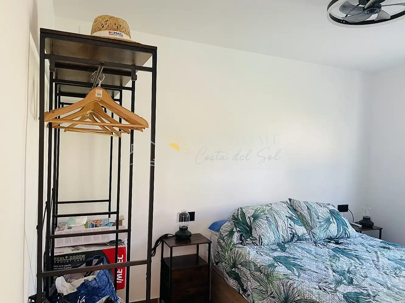 Sala de estar de Apartamento de alquiler en Nerja con Terraza y Piscina