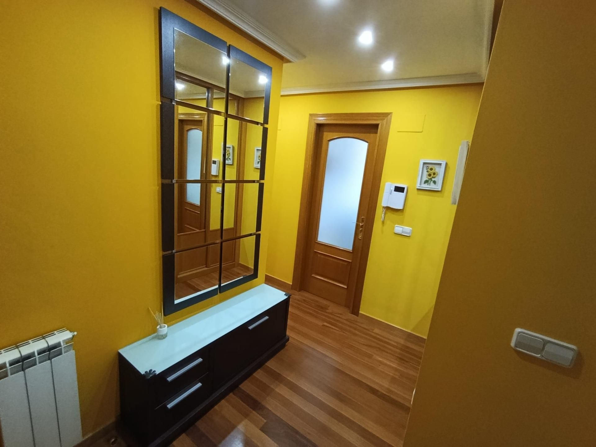 Wohnung zum Verkauf in Gijón  mit Terrasse, Abstellraum und Möbliert