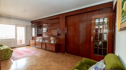 Foto 2 de Piso en venta en Avenida de Madrid, La Bozada – Parque Delicias, Zaragoza Capital