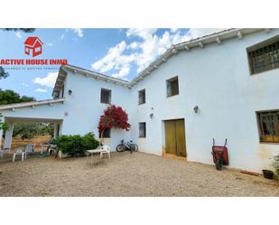 Vista exterior de Casa o xalet en venda en Santa Bàrbara amb Terrassa i Piscina