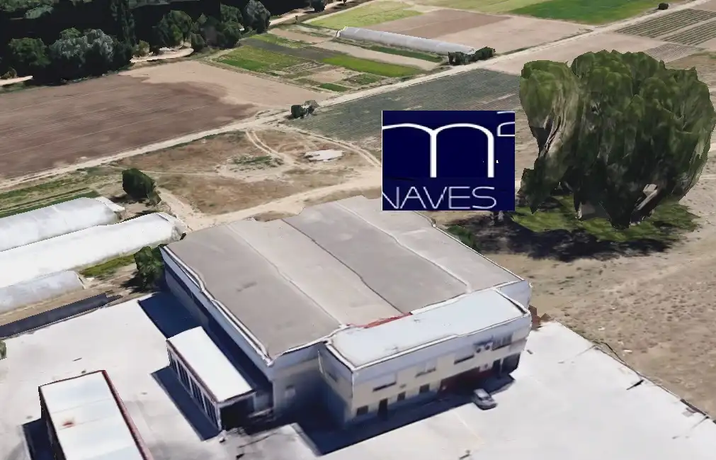 Industrial building for sale in Carretera Aldealengua 27
