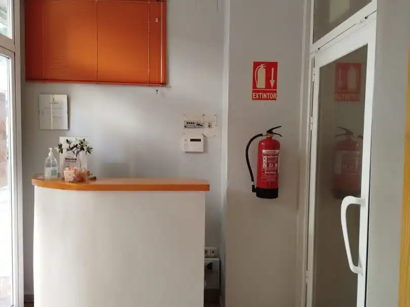 Cocina de Local en venta en Málaga con Aire acondicionado, Calefacción y Parquet