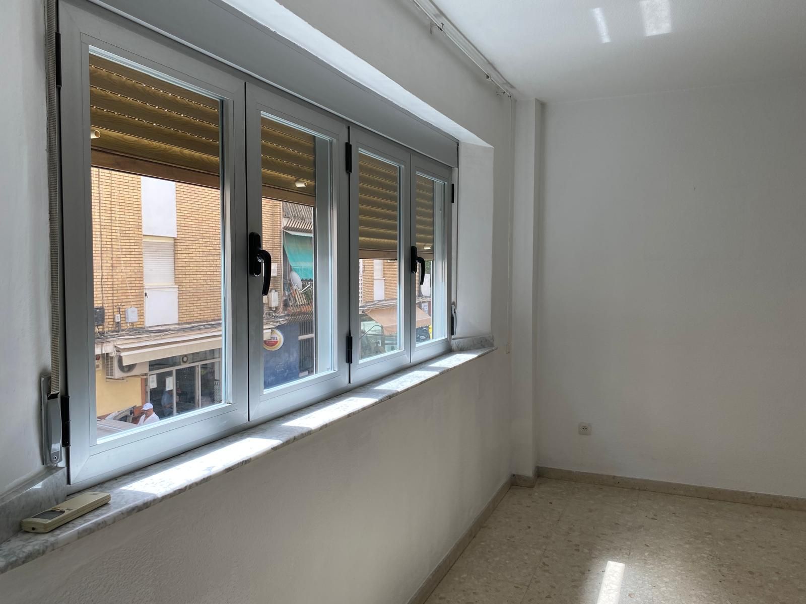 Flat for sale in Santa Rosa - Valdeolleros, Norte-Sierra