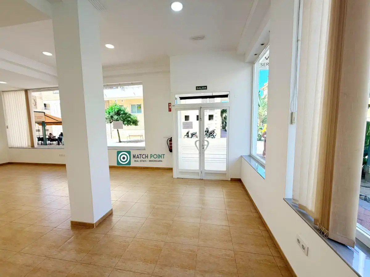 Locale commerciale in affitto a Avenida Baracoa, imagen 7