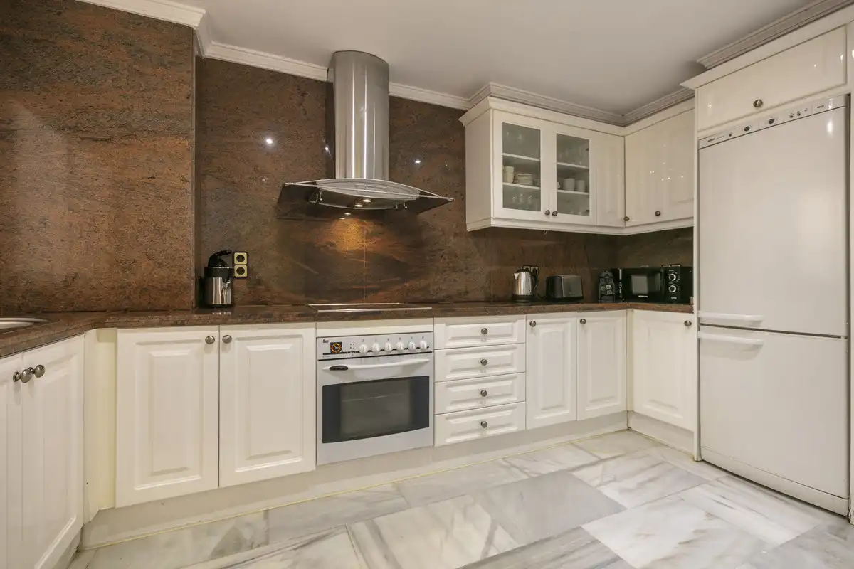Apartament amb terrassa en venda a Nueva Andalucía, imagen 11