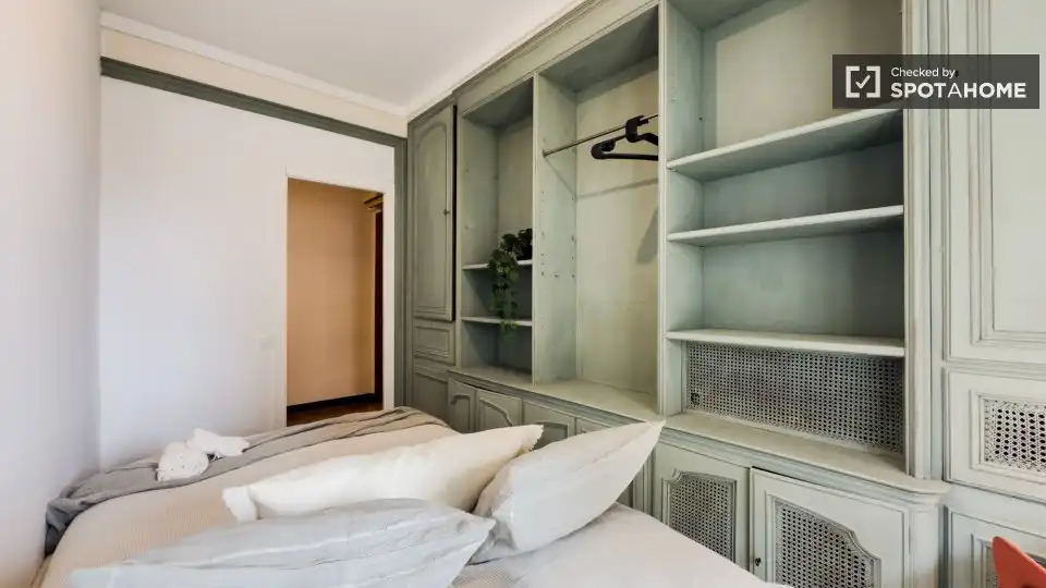 Bedroom of Flat for rent in Barcelona  with Air Conditioner, Heating and Furnished