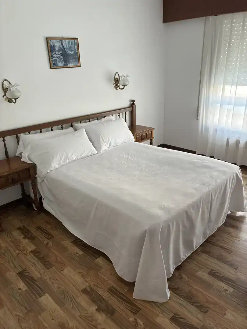 Dormitori de Pis per a compartir en Cabana de Bergantiños amb Moblat
