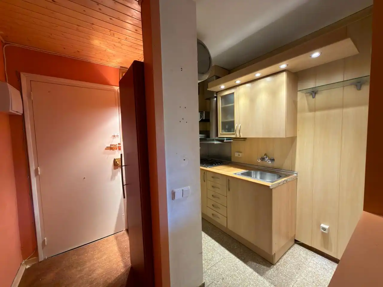 Cuina de Pis en venda en Alp amb Calefacció, Terrassa i Traster