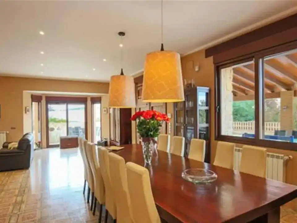 Country house zum Verkauf in Las Rotas / Les Rotes