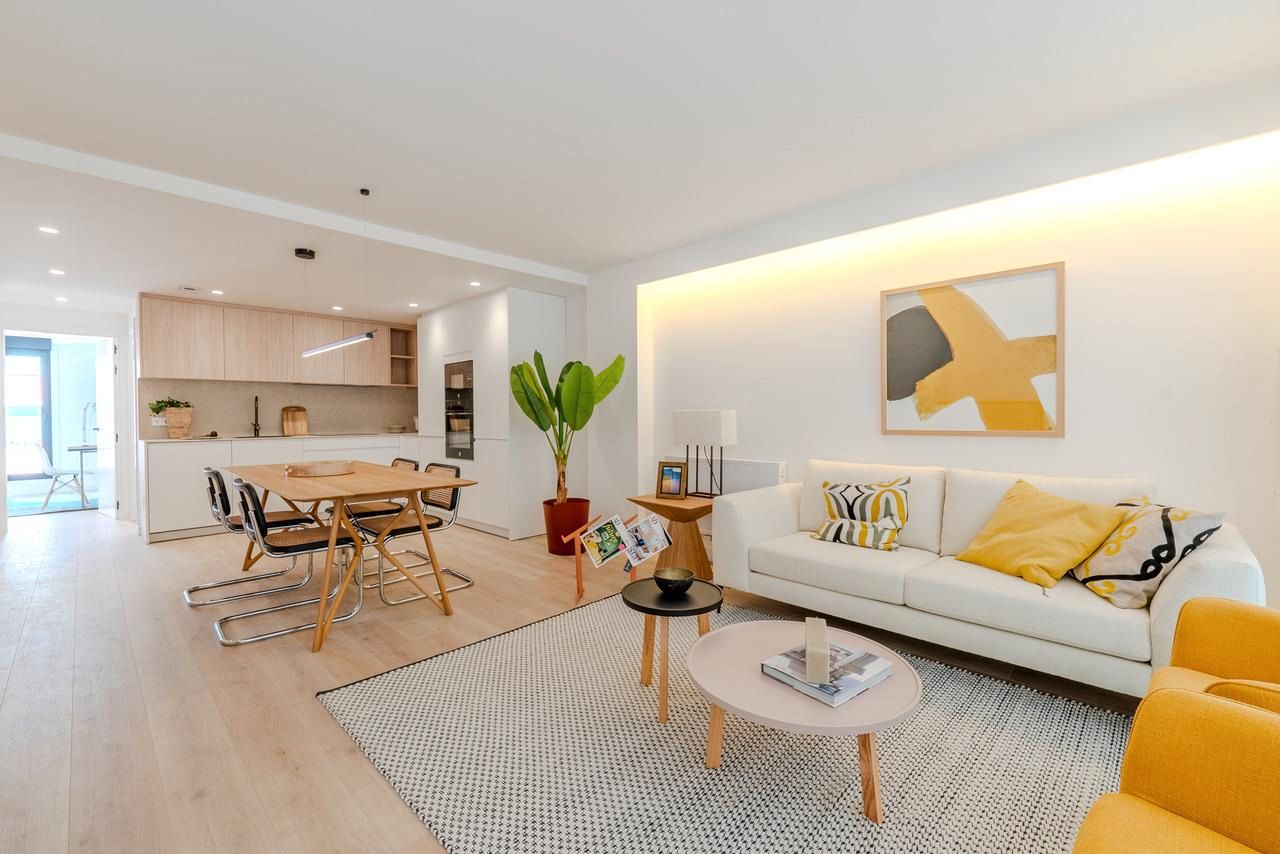 Sala d'estar de Àtic en venda en Vigo  amb Calefacció, Terrassa i Traster