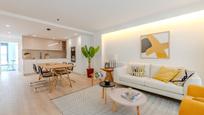 Sala d'estar de Àtic en venda en Vigo  amb Calefacció, Terrassa i Traster
