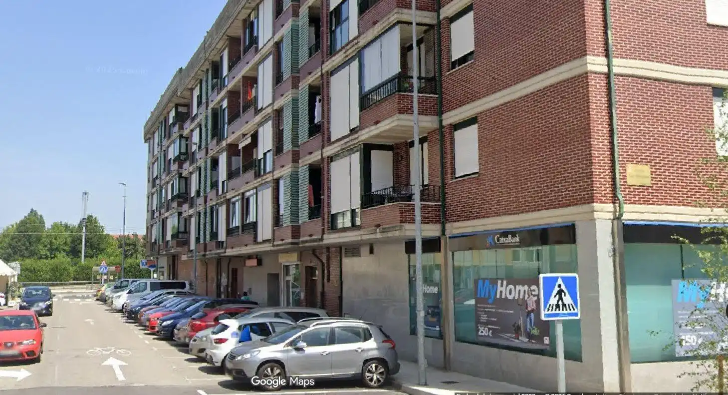 Vista exterior de Piso en venta en Santa Cruz de Bezana