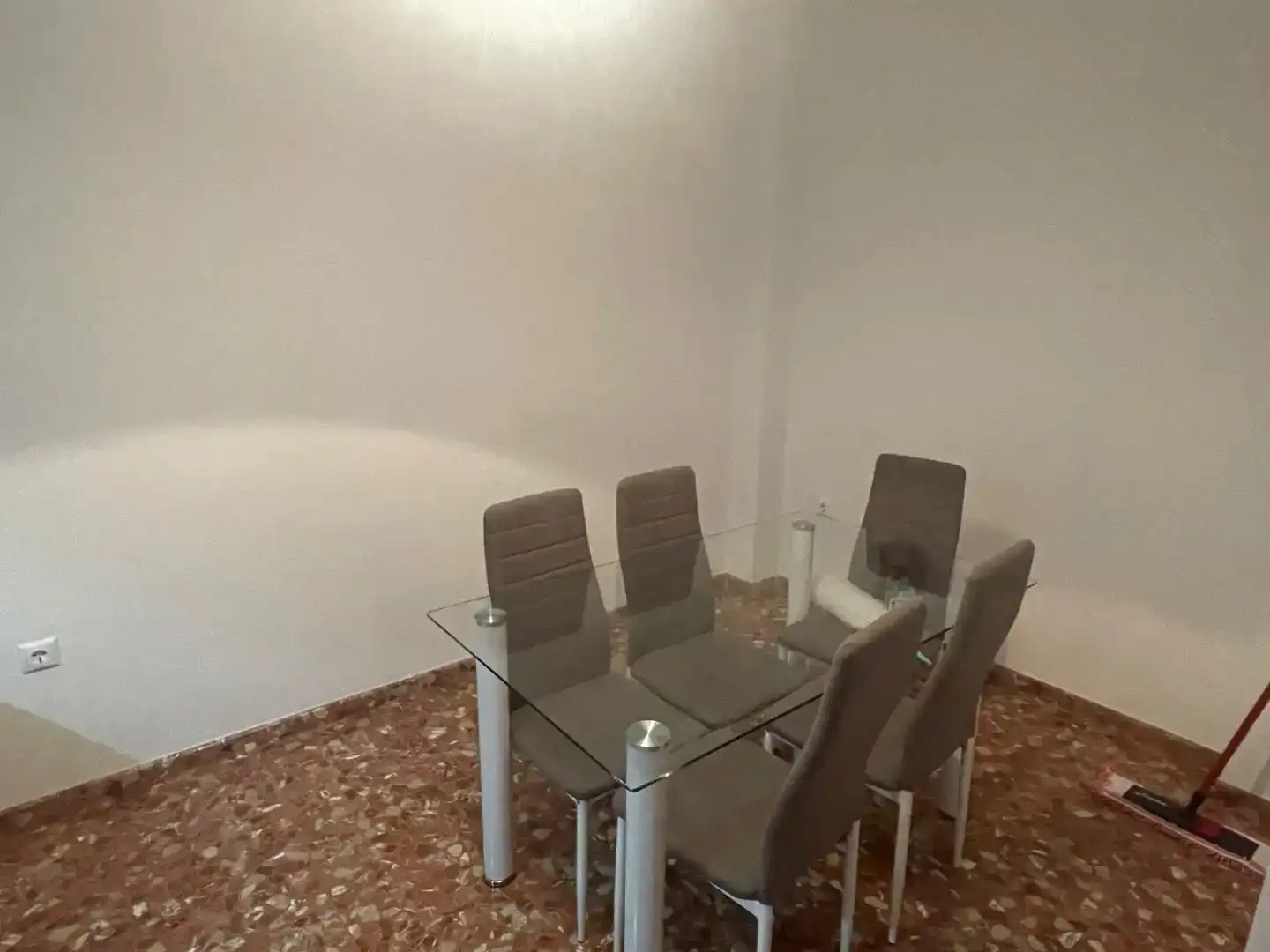 Comedor de Piso para compartir en Baena con Aire acondicionado, Amueblado y Balcón