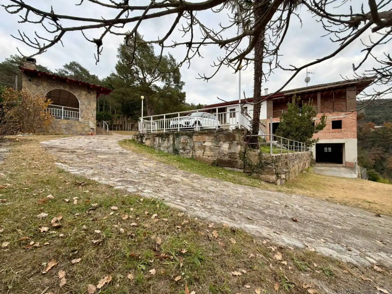 Vista exterior de Casa o xalet en venda en Tavèrnoles amb Jardí privat i Terrassa