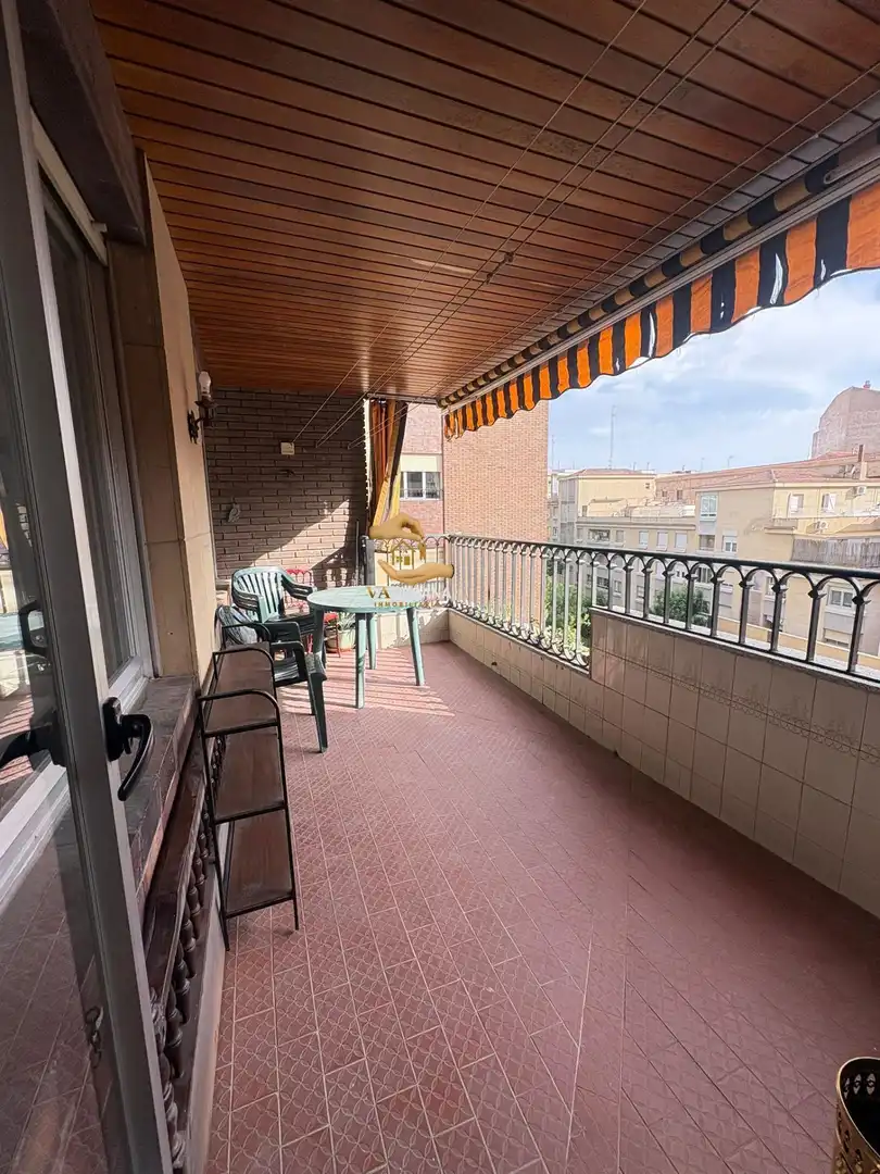 Terrasse von Wohnung zur Miete in Salamanca mit Heizung, Terrasse und Möbliert