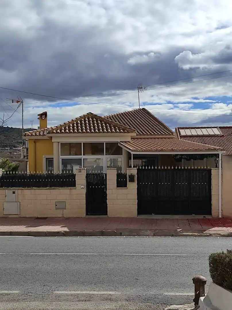 Villa zum Verkauf in Av. Enrique Pastor, imagen 2