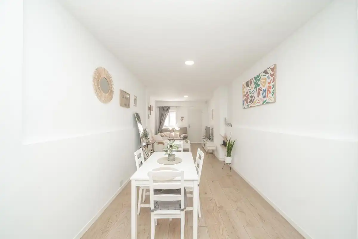 Esszimmer von Erdgeschoss zum Verkauf in Alicante / Alacant mit Klimaanlage, Heizung und Möbliert
