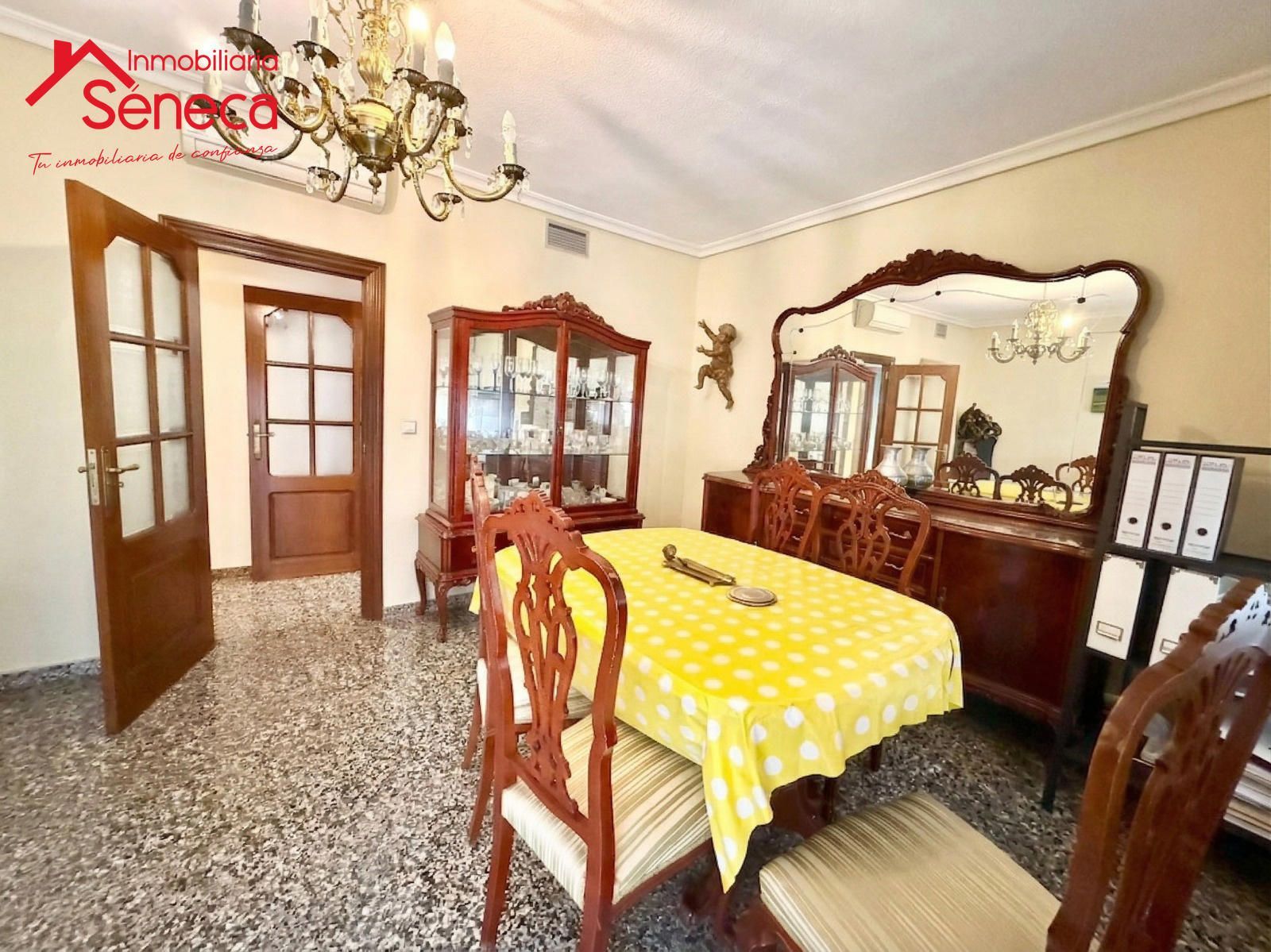 Menjador de Pis en venda en  Córdoba Capital amb Aire condicionat