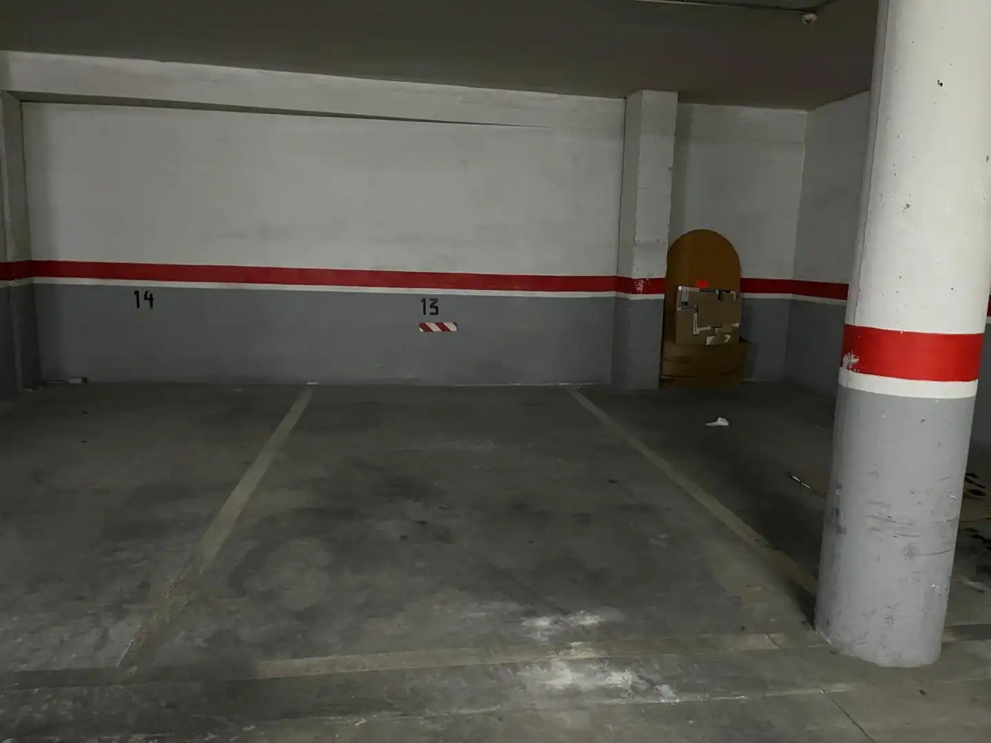 Parking de Piso en venta en Almansa con Calefacción, Trastero y Amueblado