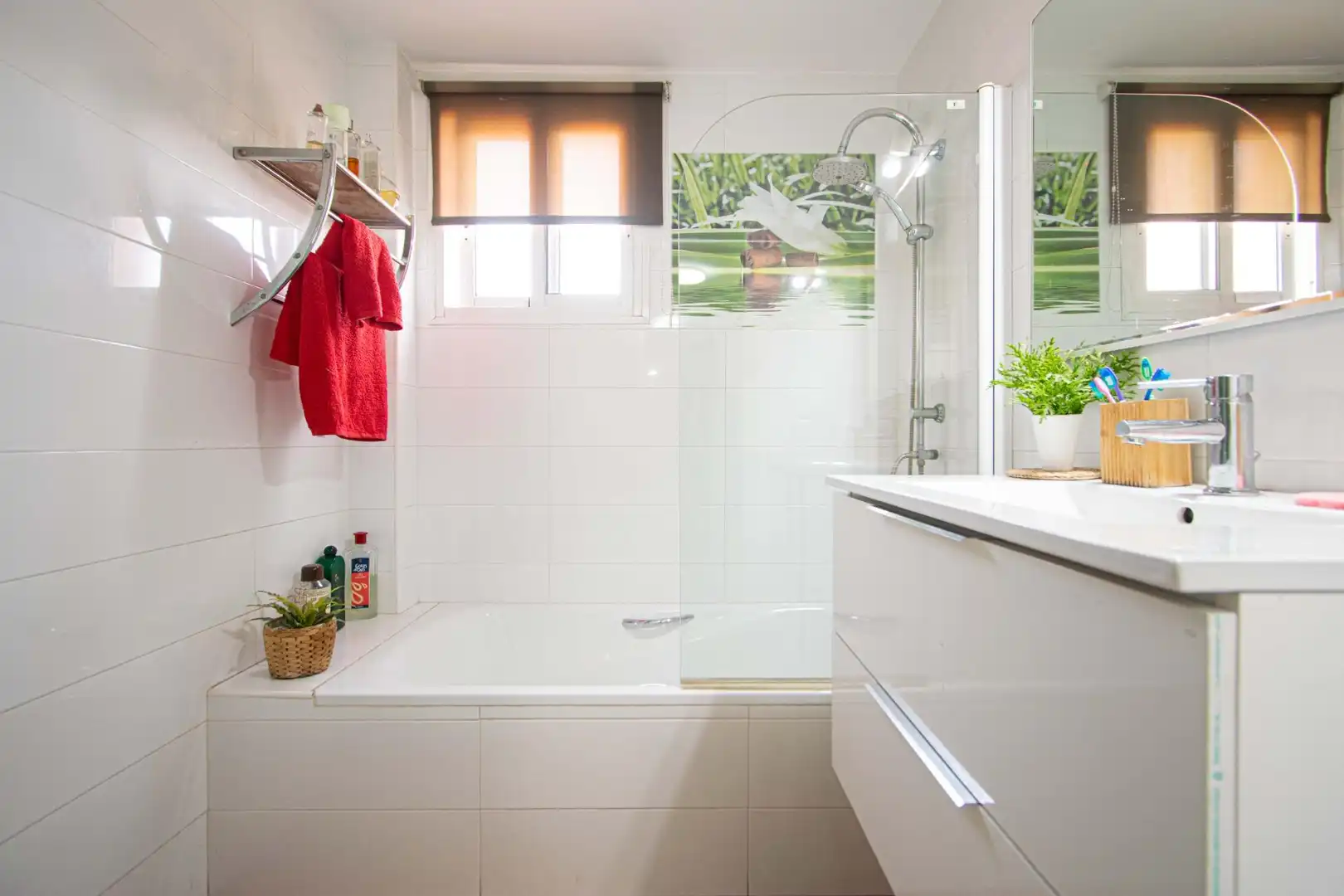 Bathroom of Attic for sale in Sevilla  with Air Conditioner, Heating and Parquet flooring