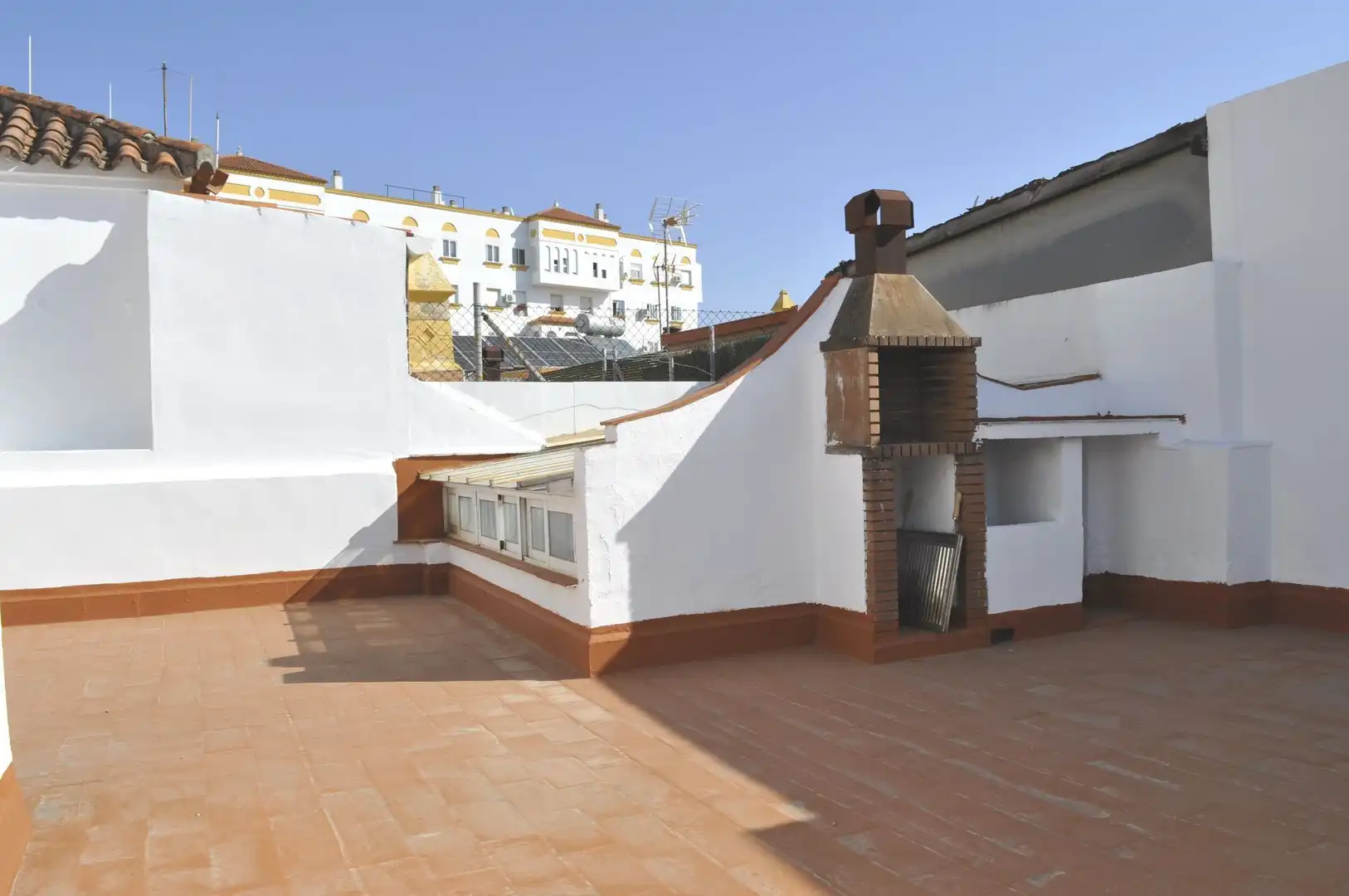 Exterior view of Detached homes for sale in Jerez de la Frontera  with Air Conditioner, Terrace and Storage room