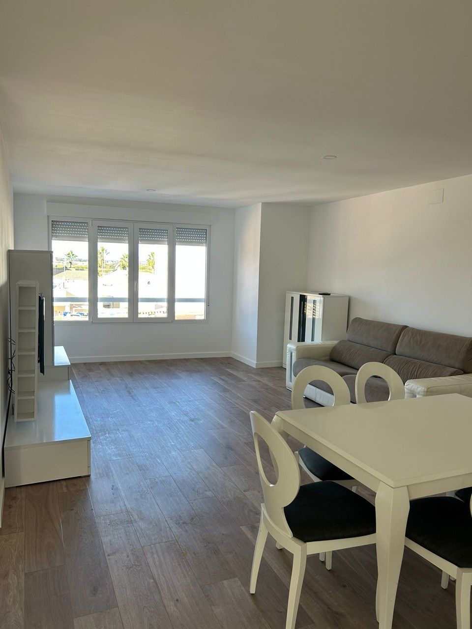 Schlafzimmer von Wohnung miete in Foios mit Klimaanlage, Parkett und Terrasse