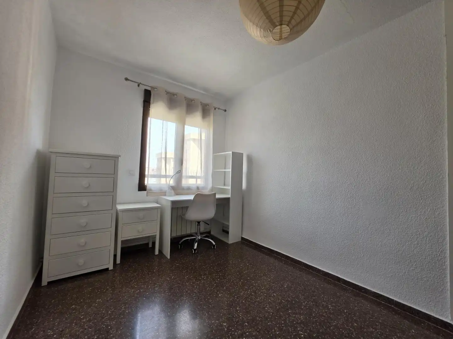 Bedroom of Flat for rent in Valencia  with Air Conditioner, Heating and Balcony