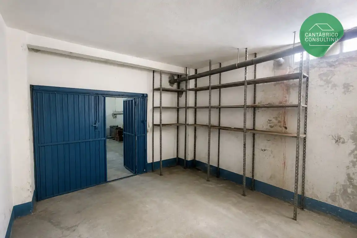 Wohnung zum Verkauf in Navia mit Möbliert