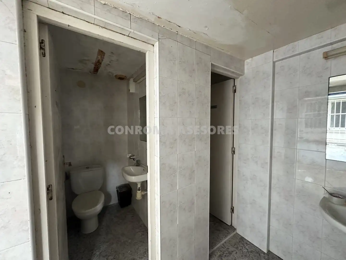Local comercial en venda a Carrer de Montserrat, imagen 7