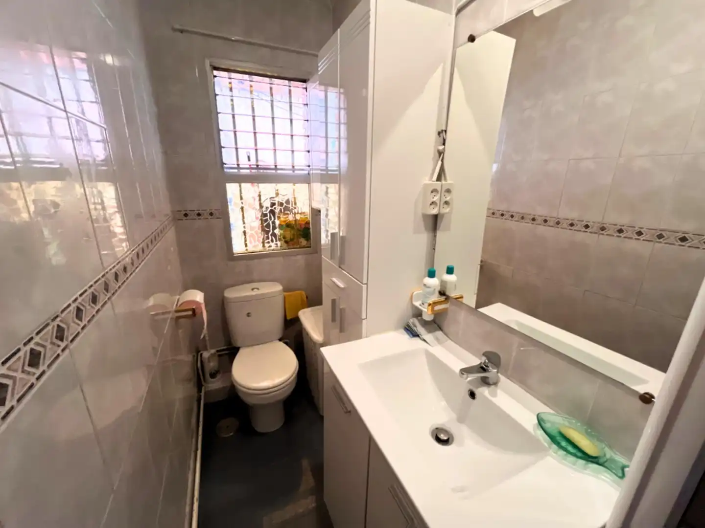 Bathroom of Flat for sale in Tetuán