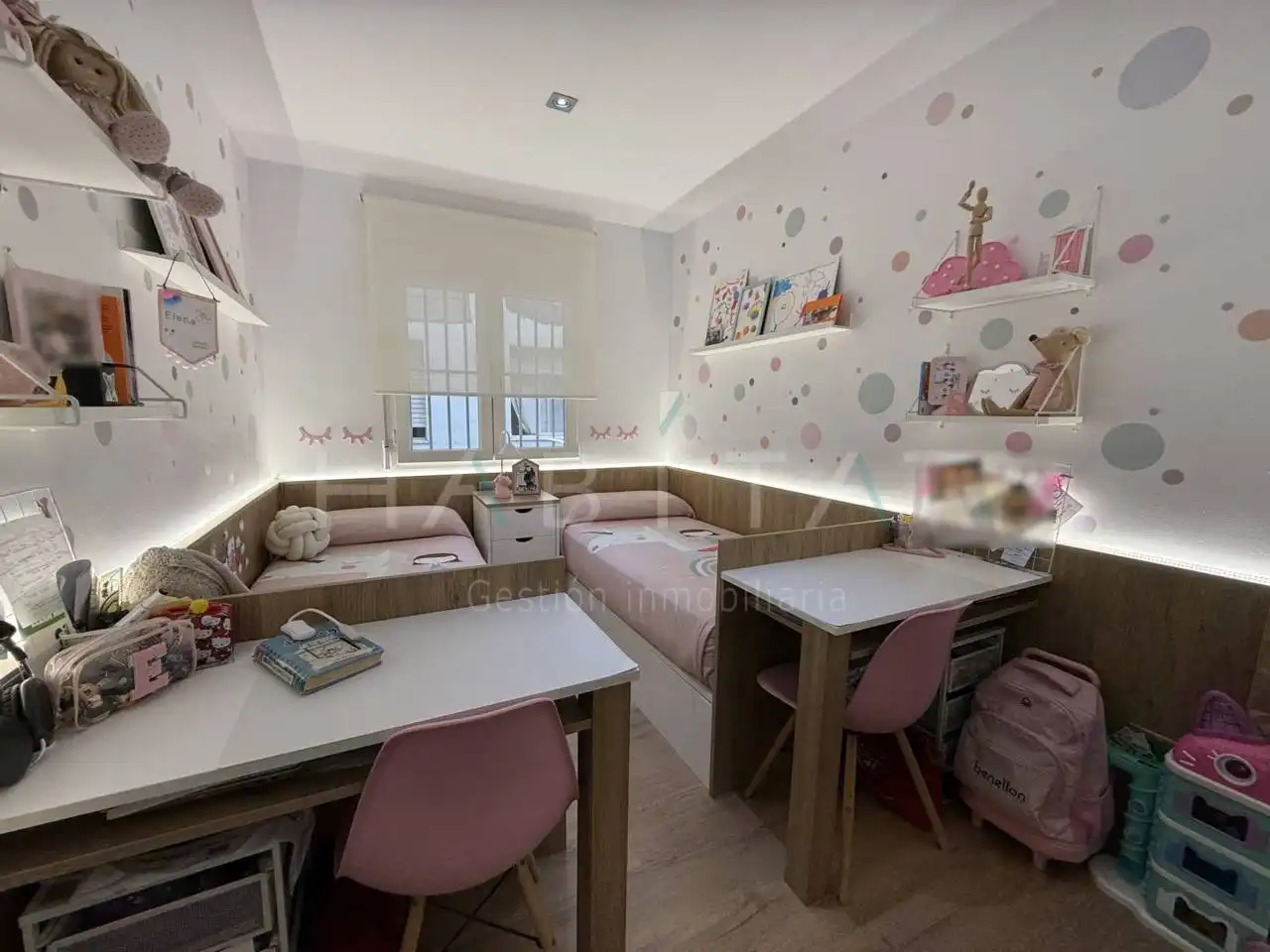 Habitación de Apartamento en venta en Pilar de la Horadada con Aire acondicionado, Amueblado y Balcón