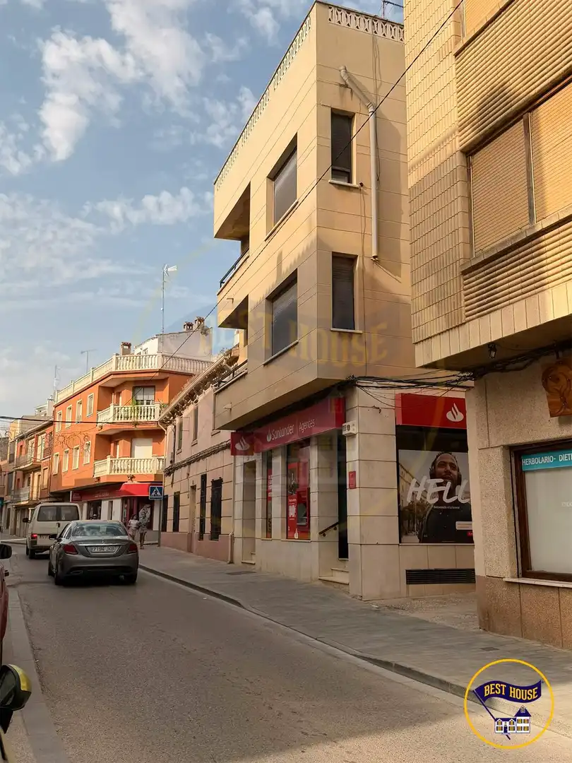 Vista exterior de Casa adosada en venta en Quintanar del Rey con Aire acondicionado, Calefacción y Amueblado