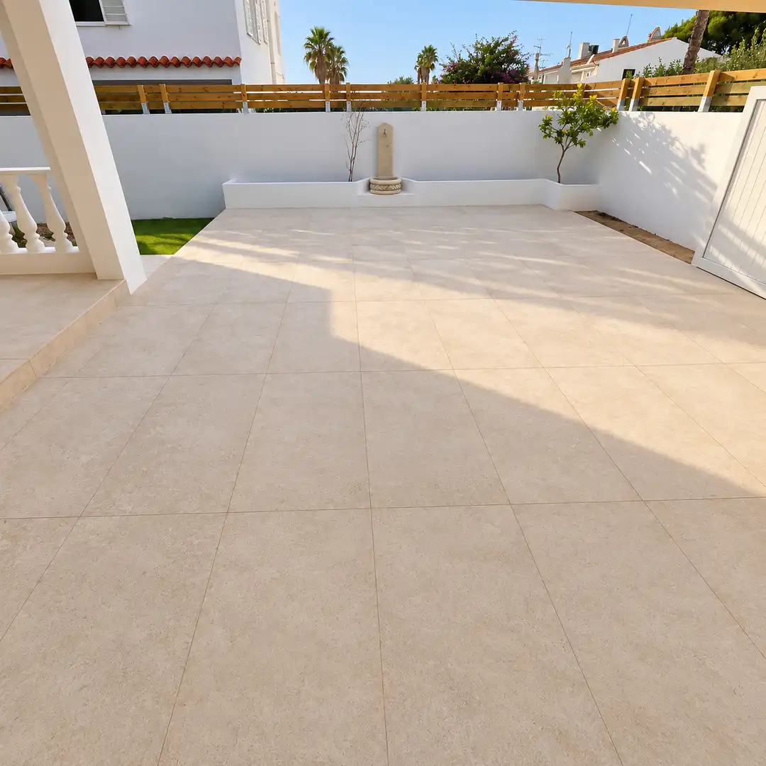Adossat amb jardí en venda a Cala Blanca, imagen 2