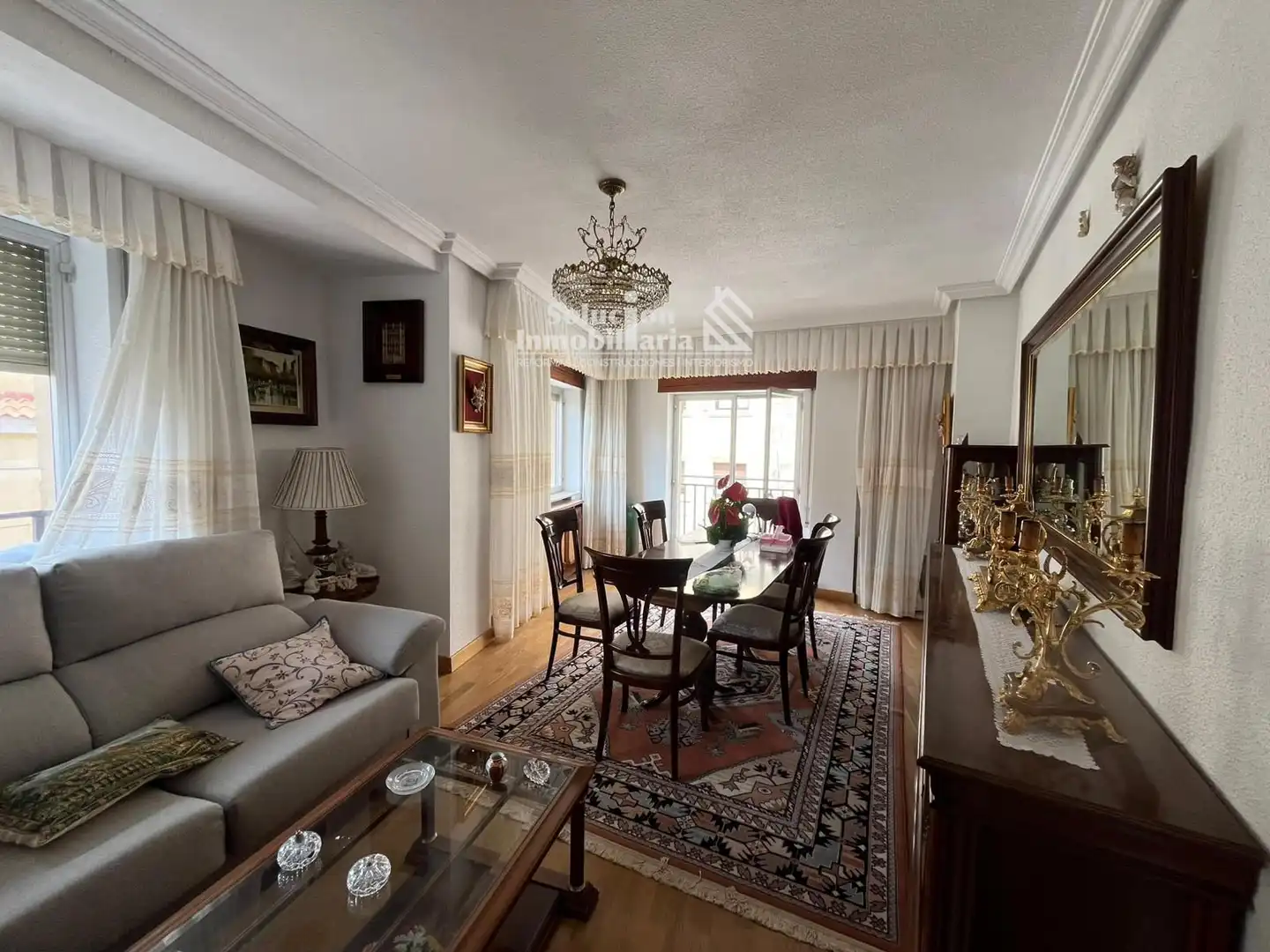 Comedor de Piso en venta en Salamanca con Calefacción, Terraza y Balcón