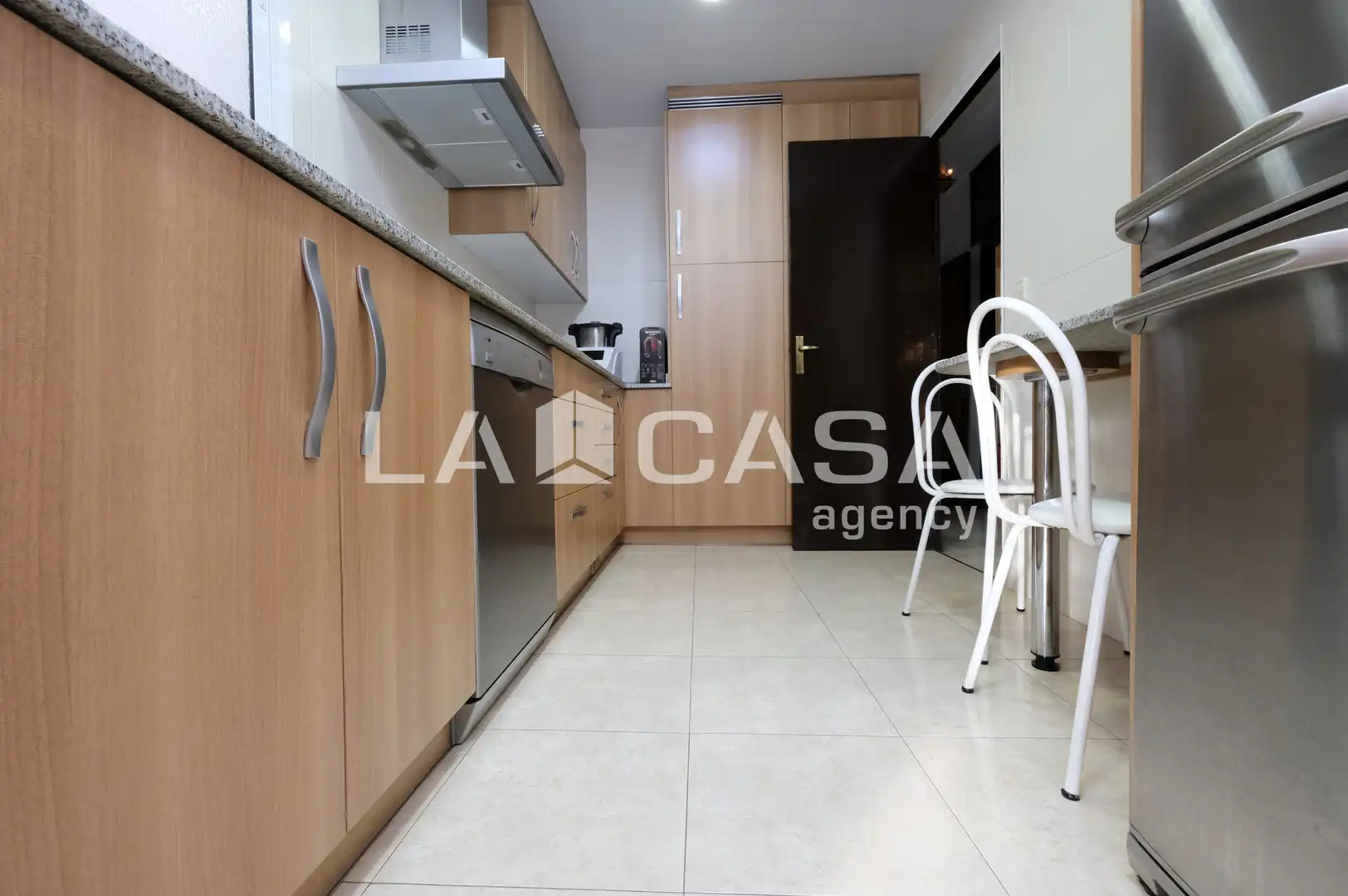 Cocina de Piso en venta en Barcelona con Calefacción y Balcón