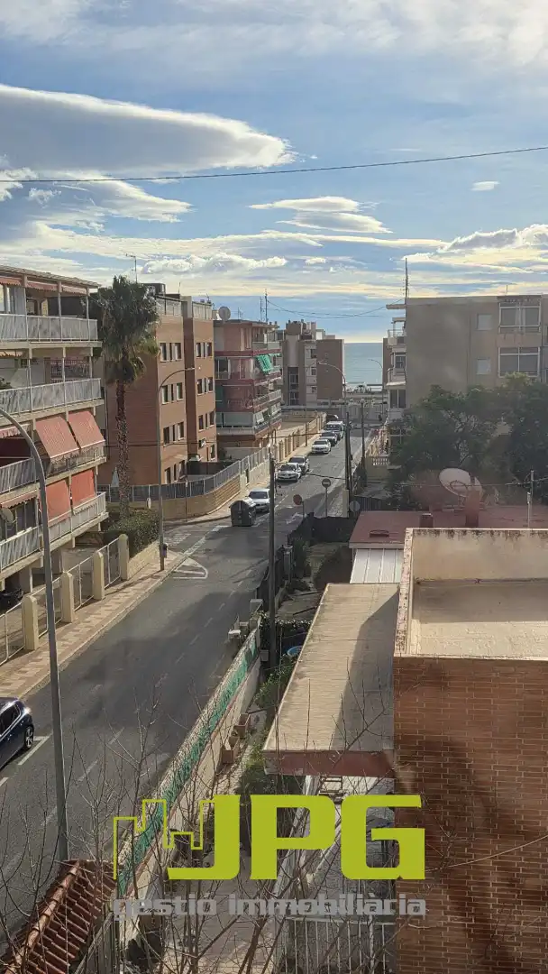 Exterior view of Flat for sale in El Campello  with Air Conditioner, Terrace and Furnished