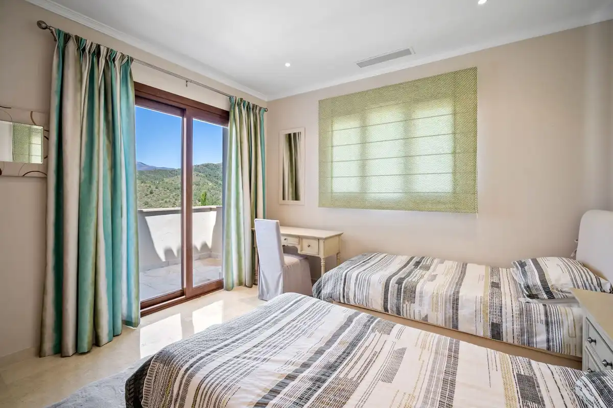 Casa con piscina en venta en Benahavís pueblo, imagen 23