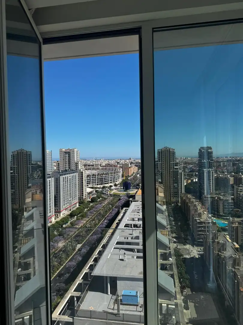 Vista exterior de Apartament de lloguer en Valencia amb Aire condicionat, Jardí privat i Terrassa