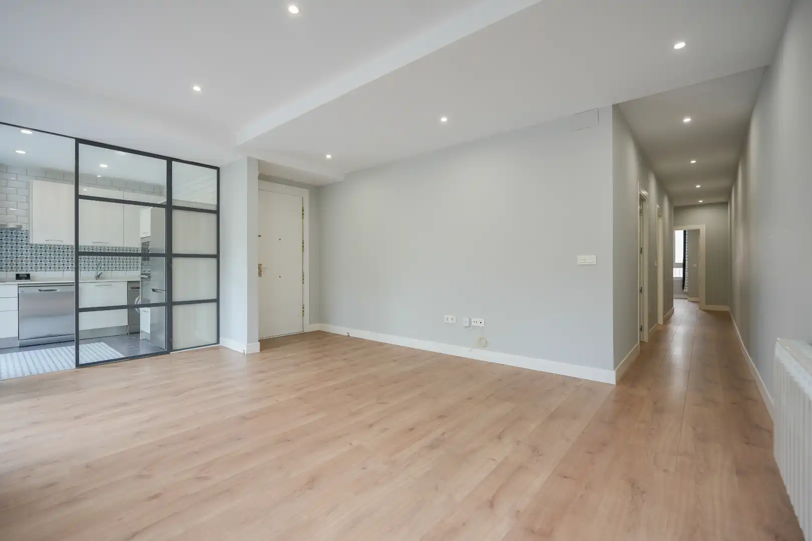 Wohnung zum Verkauf in Valladolid mit Heizung, Parkett und Ofen