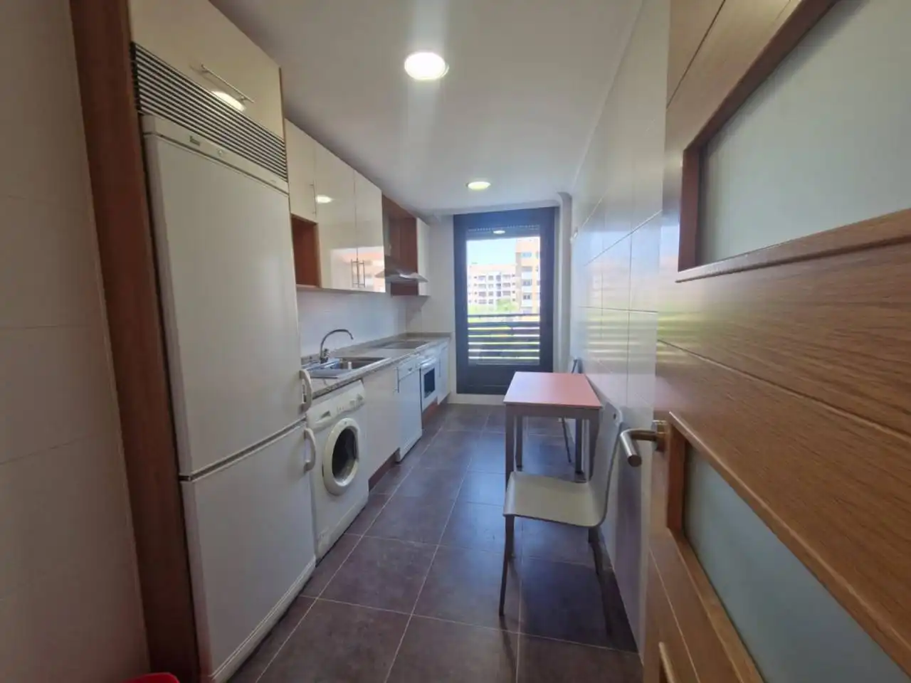 Cocina de Piso de alquiler en  Logroño con Calefacción, Parquet y Terraza