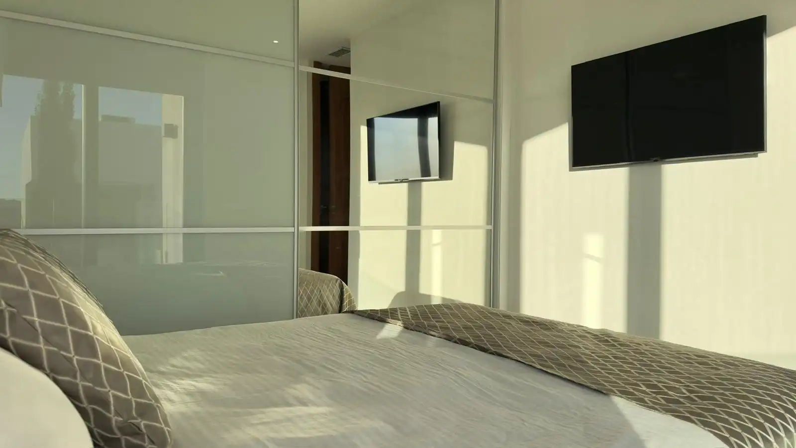 Habitación de Casa o chalet de alquiler en Finestrat con Aire acondicionado, Calefacción y Jardín privado