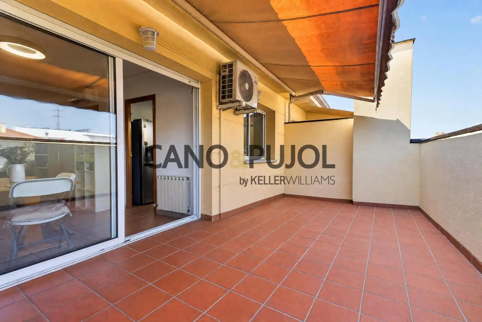 Terraza de Ático en venta en Rubí con Aire acondicionado, Calefacción y Jardín privado